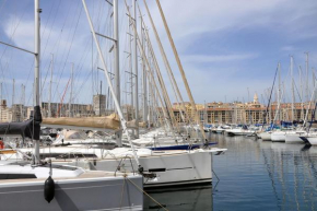 IN THE VIEUX-PORT T2 58 m with WIFI